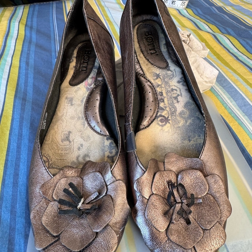 Born Metallic Brown Floral Flats - Picture 2 of 10